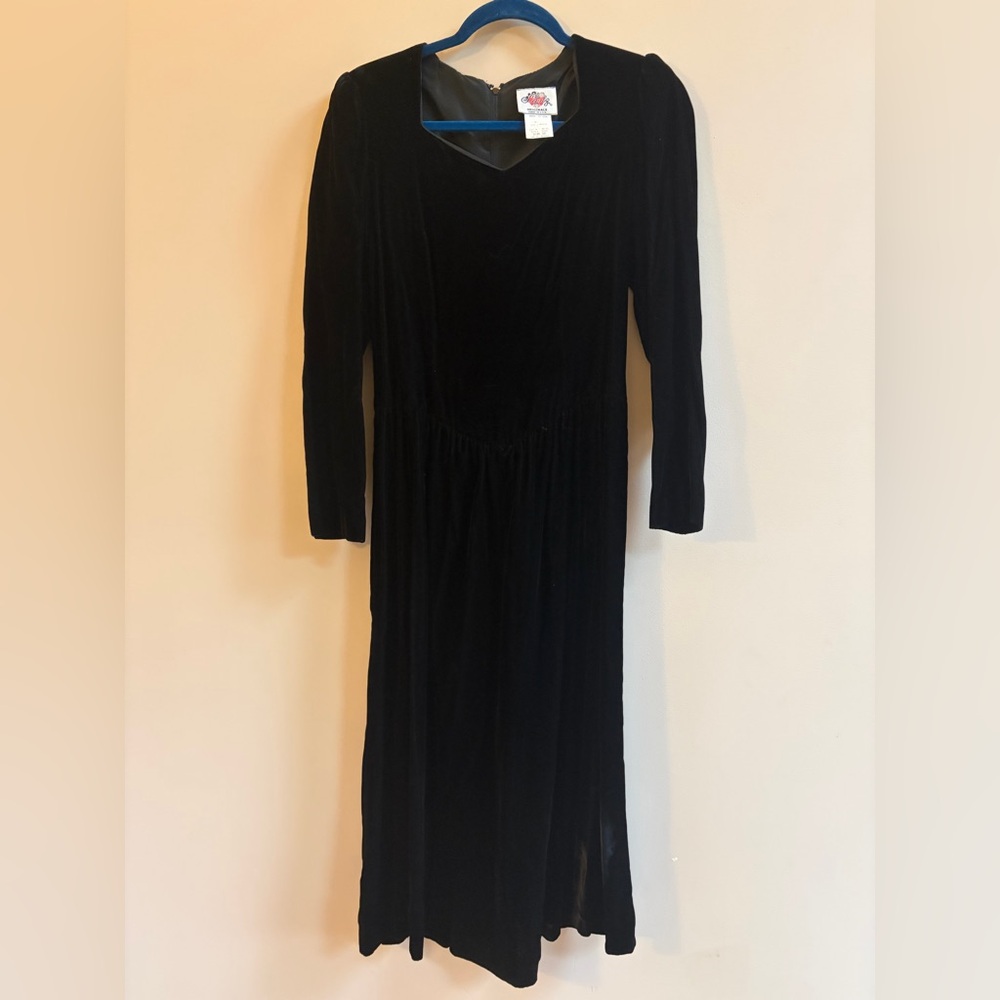 Lanz Originals Vintage Black Velvet V-Neck Dress, Whimsigoth Goth Cocktail Dress